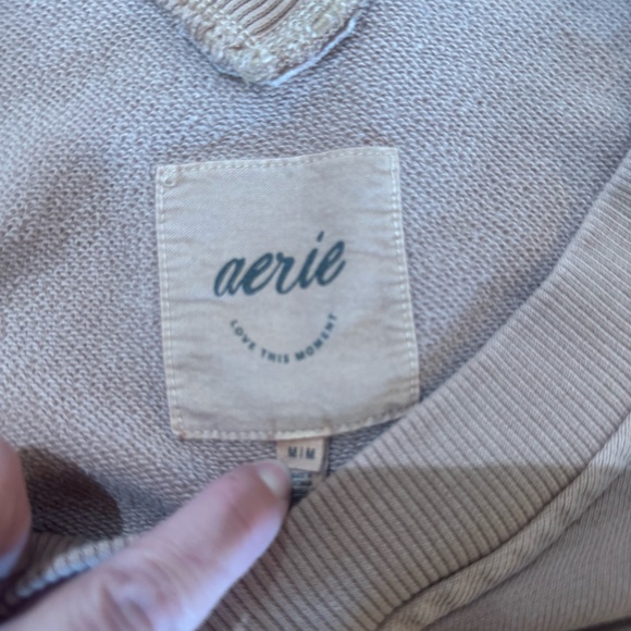 AERIE BRAND NEW CROPPED SWEATSHIRT SIZE MEDIUM. - Picture 2 of 7